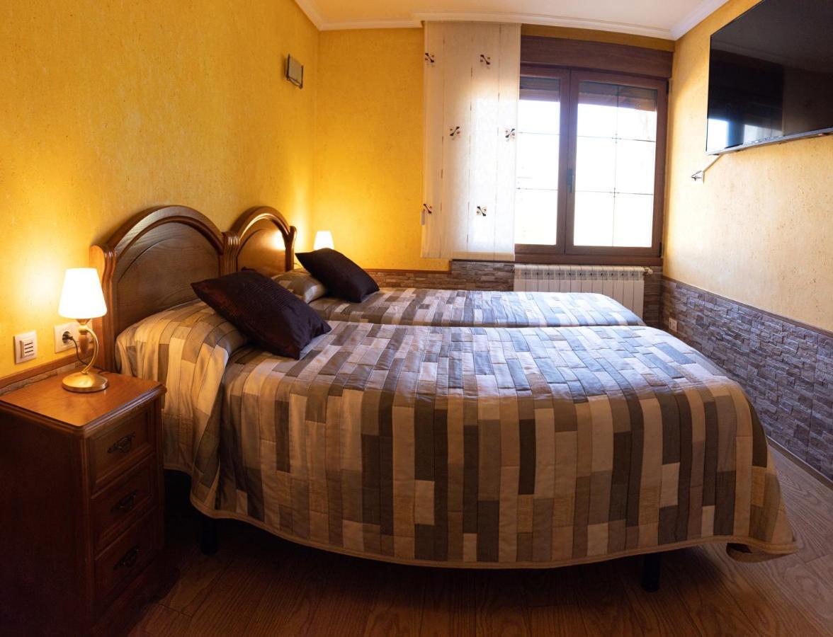 Legaire Etxea Guest House Ibarguren Bagian luar foto