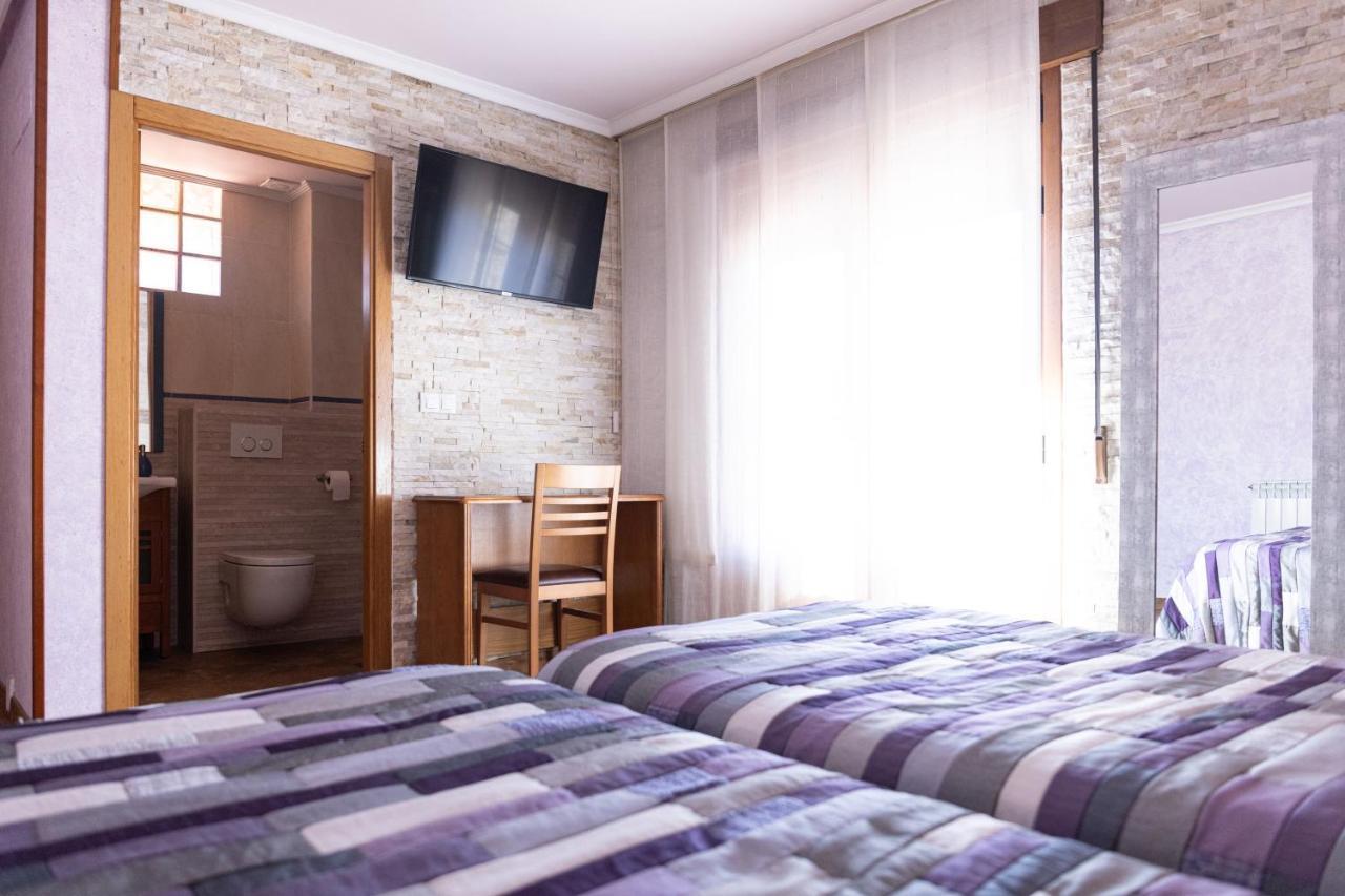 Legaire Etxea Guest House Ibarguren Bagian luar foto