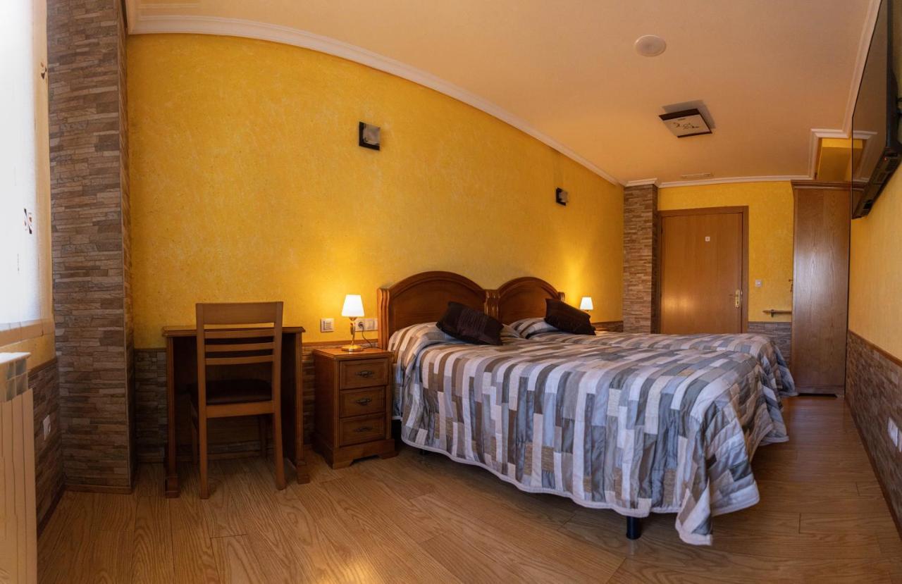 Legaire Etxea Guest House Ibarguren Bagian luar foto