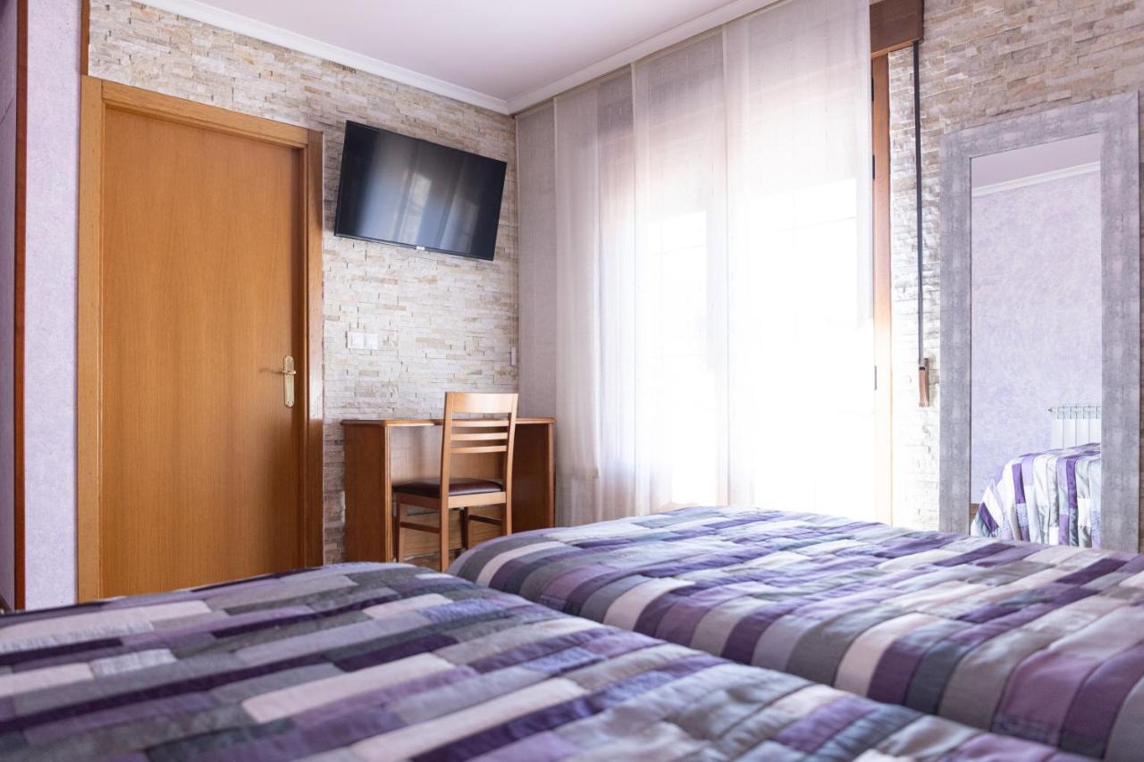 Legaire Etxea Guest House Ibarguren Bagian luar foto